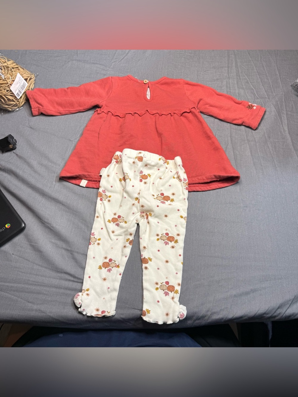 Toddler Pumpkin Ruffle Tunic & Floral Leggings Set - Red and Cream - Picture 6 of 6
